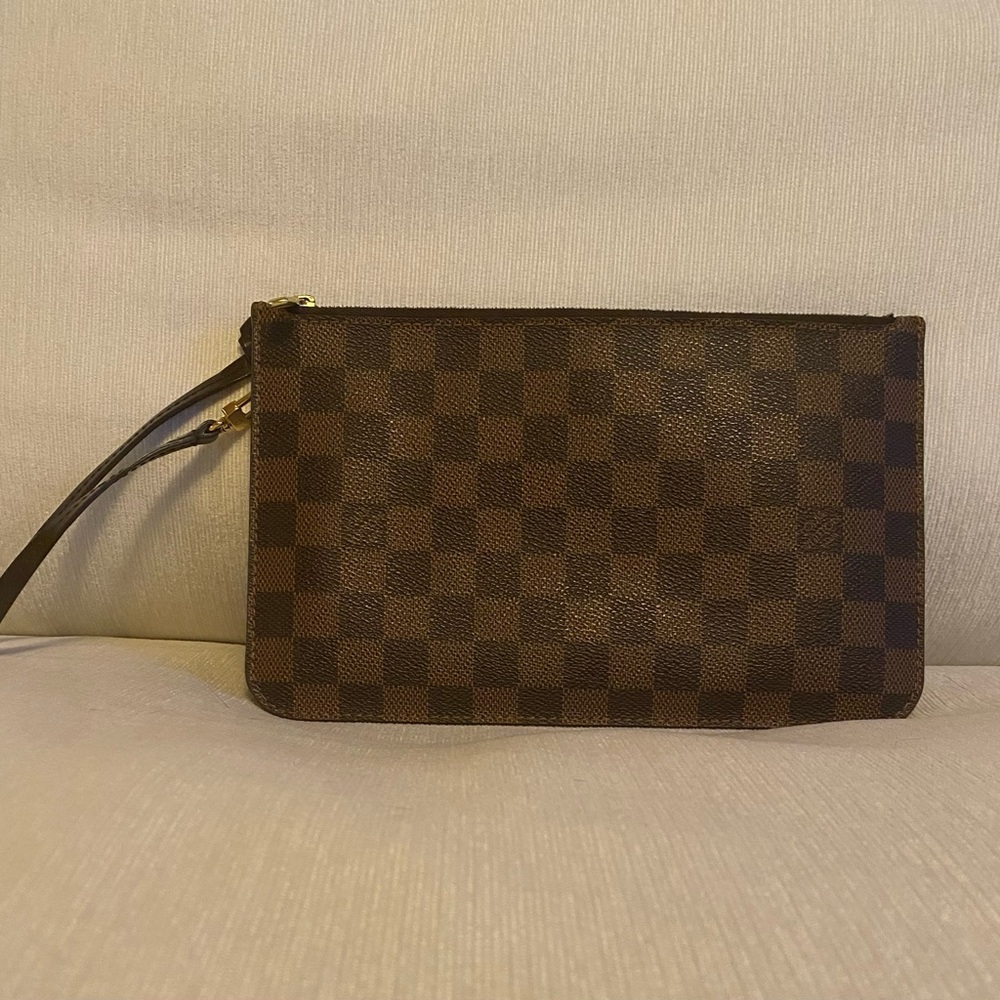 100% Authentic Louis Vuitton Neverfull Brown Damier Ebene Pouch